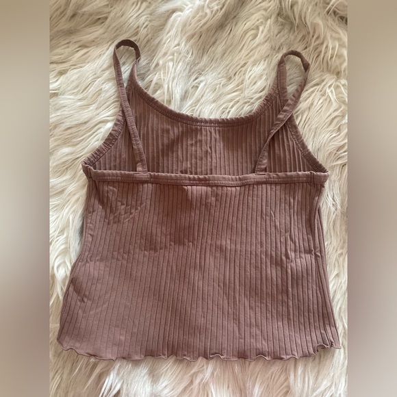 Like new super soft Old Navy taupe tank - Picture 2 of 3